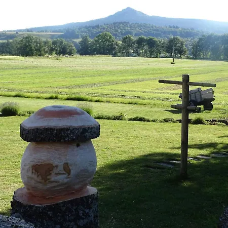 Bed & Breakfast La Ferme De Madelonnet Saint-Jeures